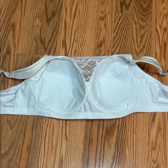 Mastectomy Bra, Jodee, Seamless Molded Camisole Bra, White, 42C - Picture 6 of 10